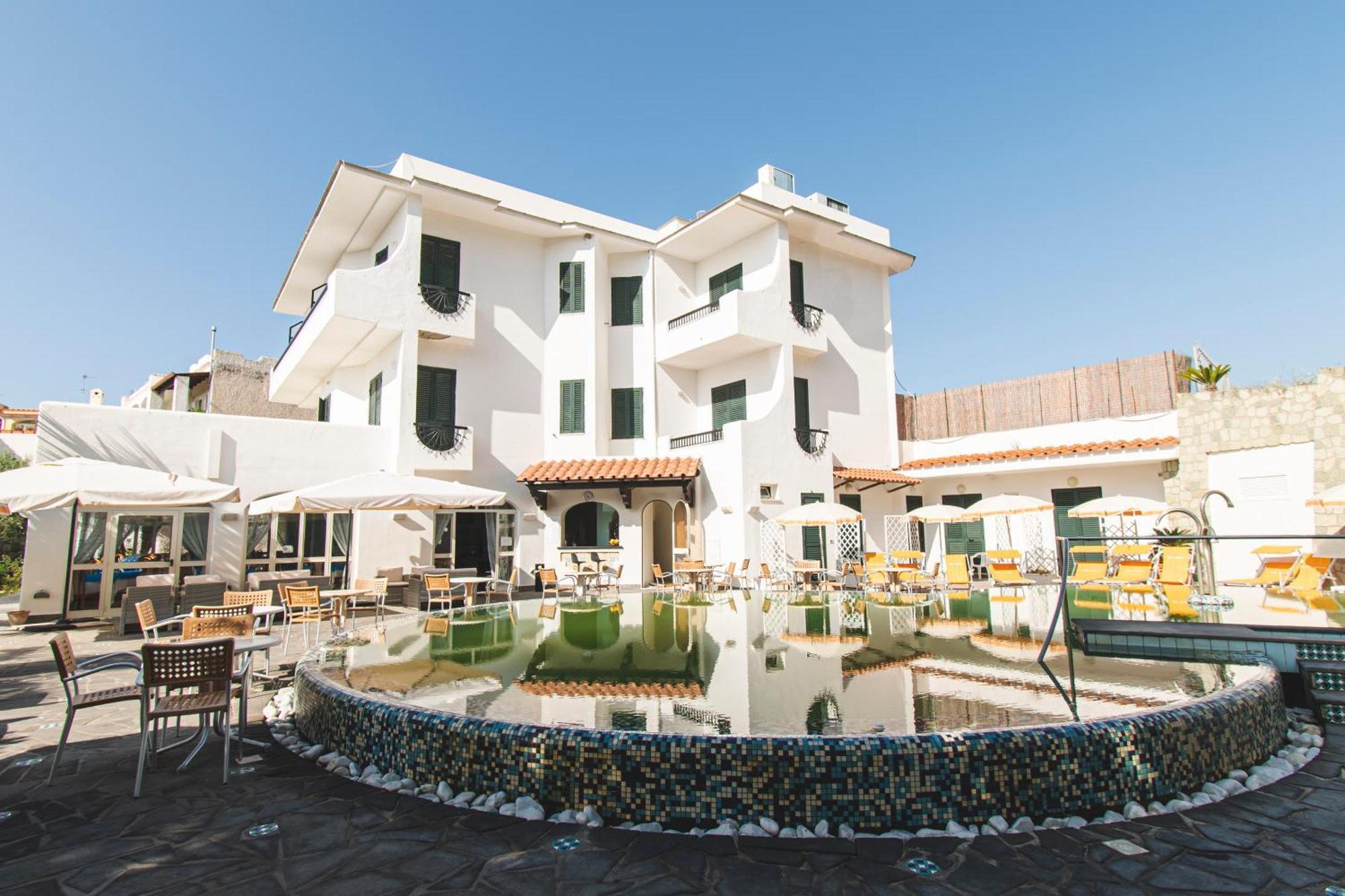 Victoria Park Resort Иския Екстериор снимка