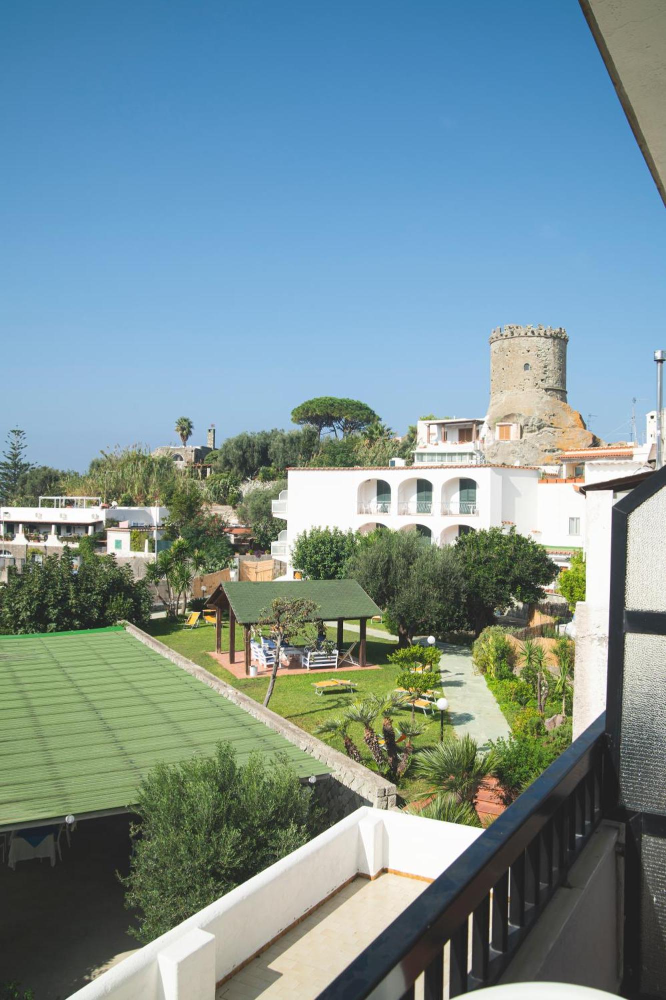 Victoria Park Resort Иския Екстериор снимка