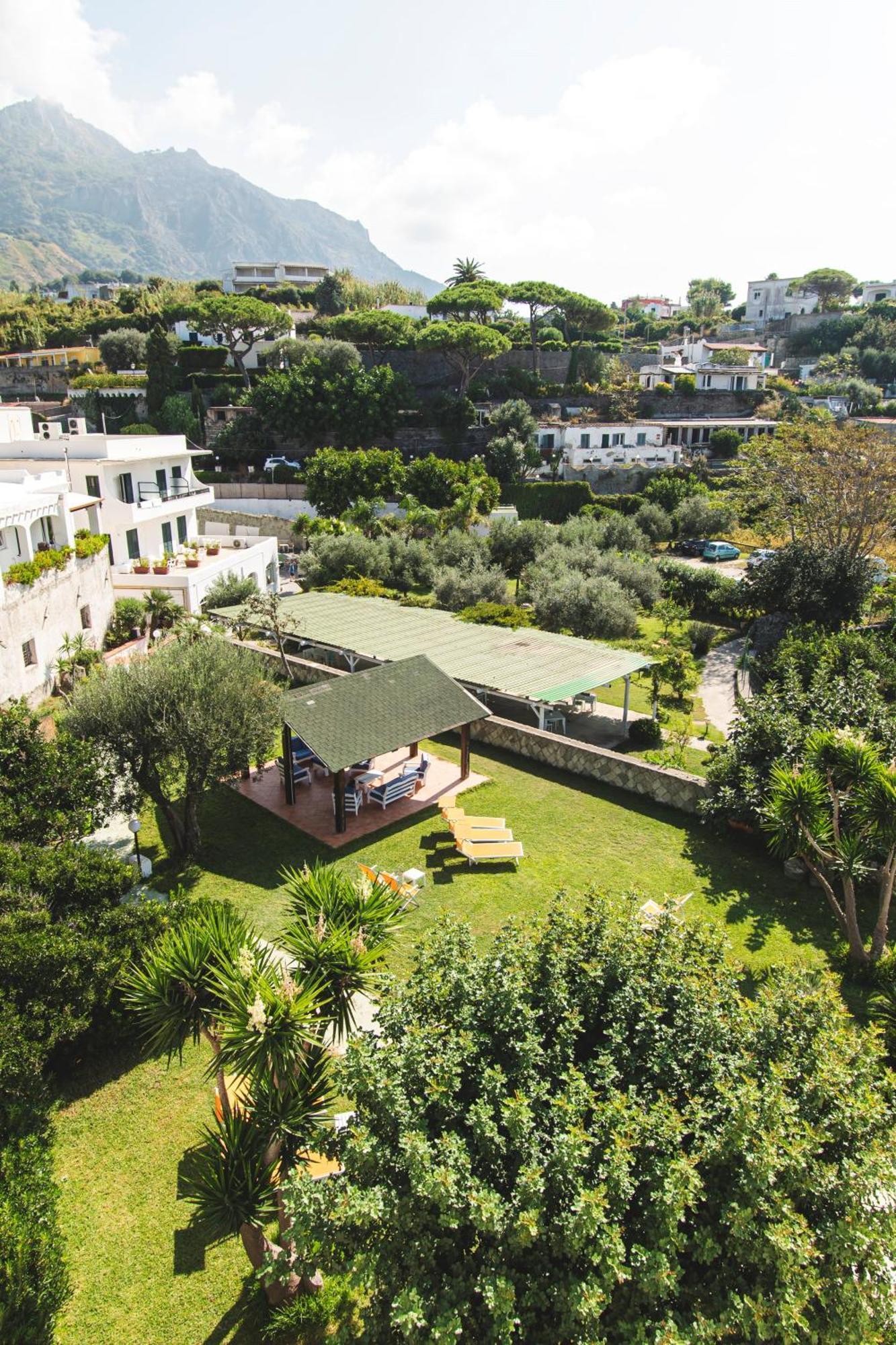 Victoria Park Resort Иския Екстериор снимка